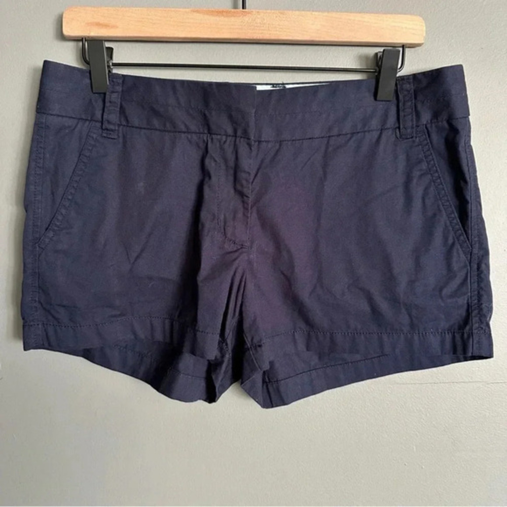J. Crew 100% Cotton Chino Shorts. EUC.‎ Navy blue. Size 6